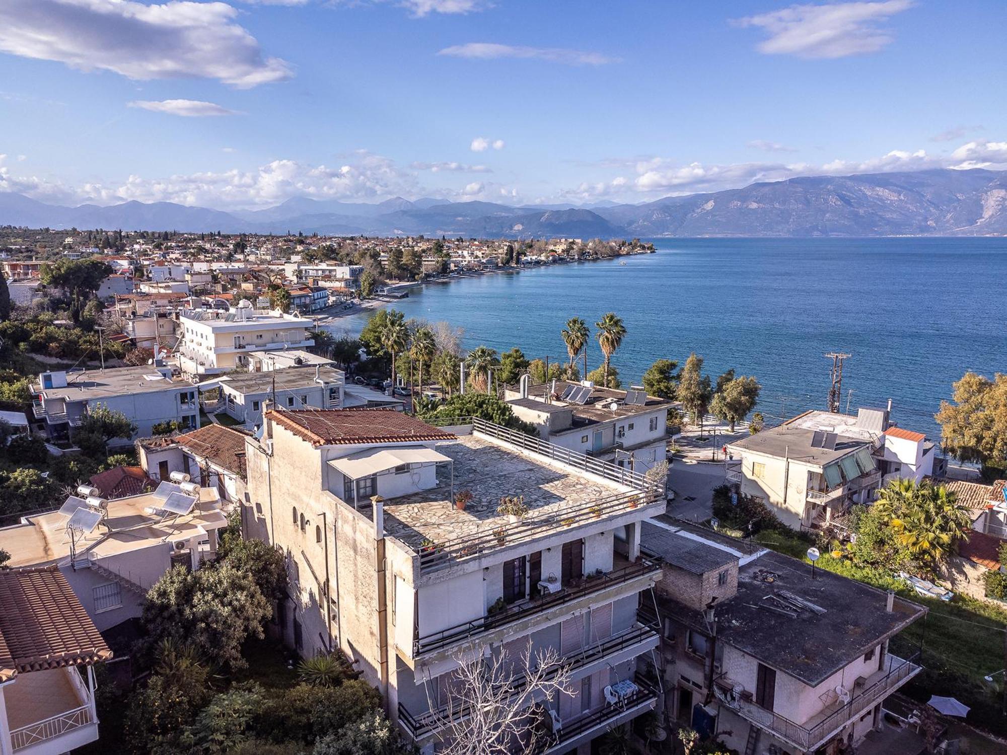 Bay A4 Apartment Selianitika